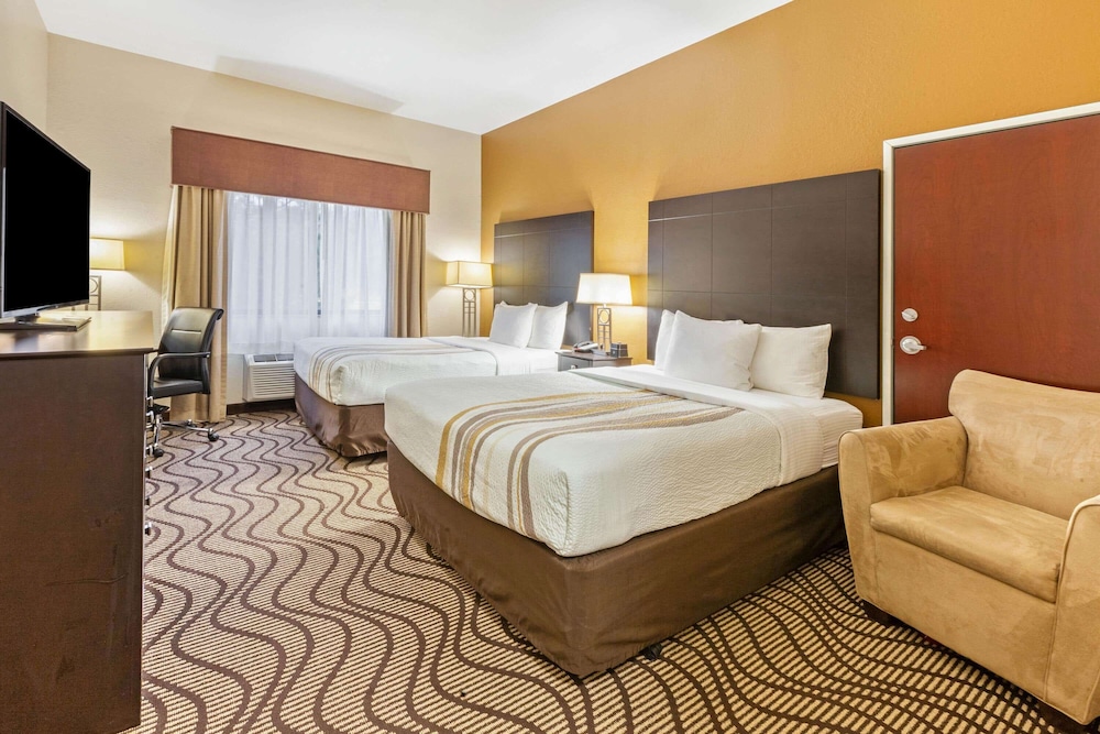 Room, 2 Queen Beds, Accessible, Non Smoking (Mobility Accessible) - Photo 3