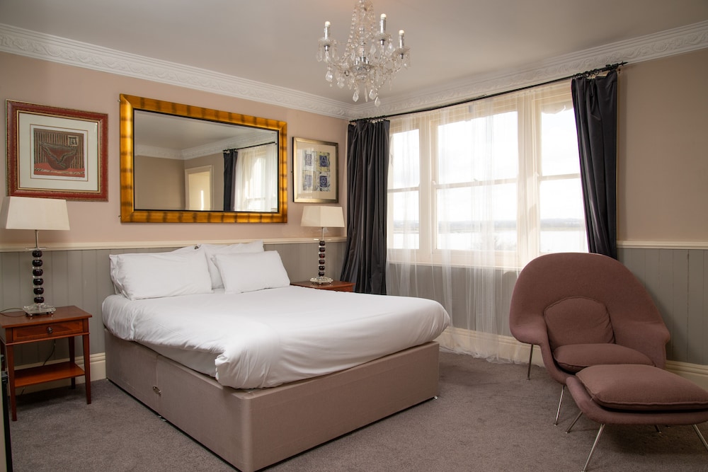 Superior Double Room with River View - Photo 2