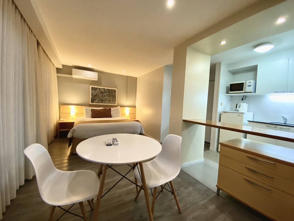Superior Penthouse, 1 Queen Bed, Non Smoking, City View photo 2