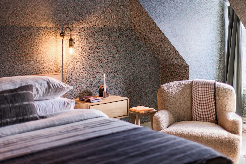 Deluxe Room, 1 King Bed