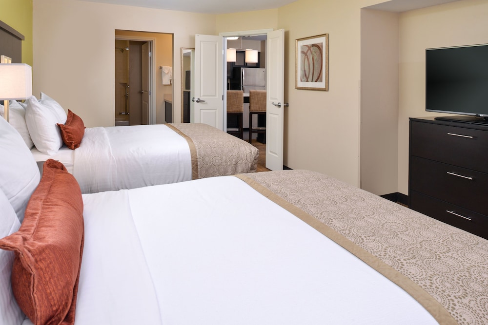 Suite, 1 Bedroom, Accessible, Kitchen (Communications) photo 3