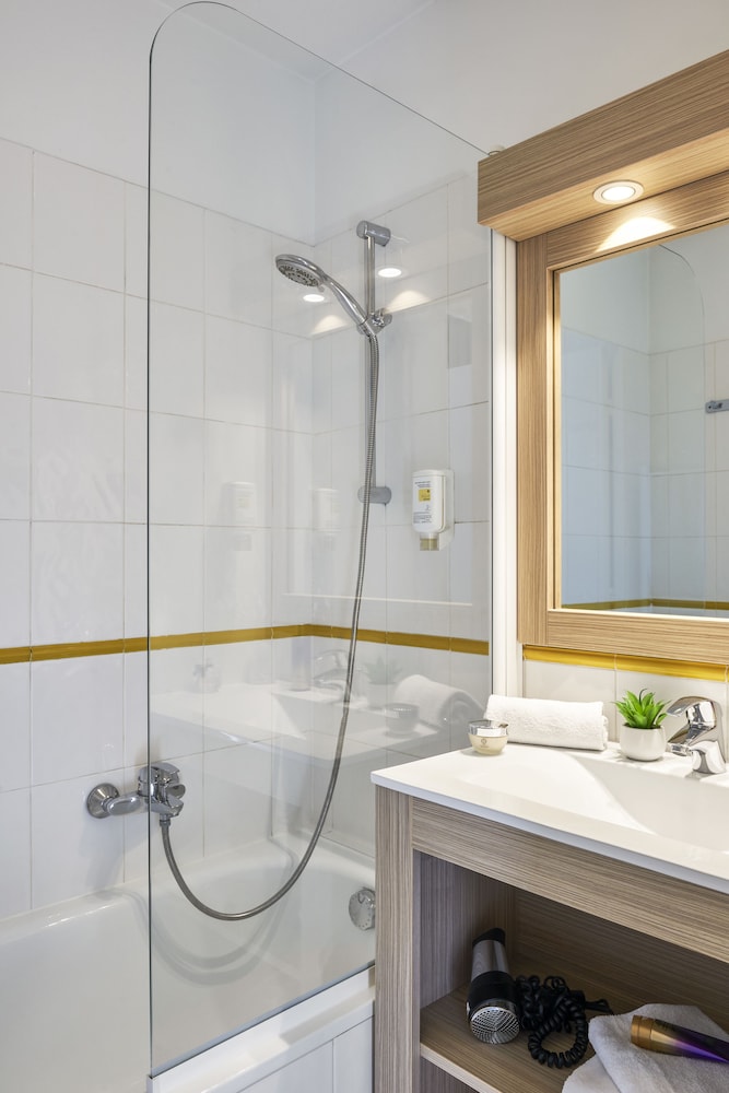 Superior Apartment, 1 Bedroom, Balcony - Photo 10