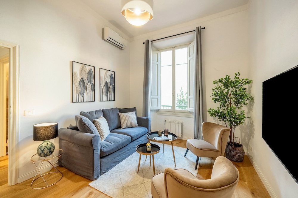 Apartment (2 Bedrooms)
