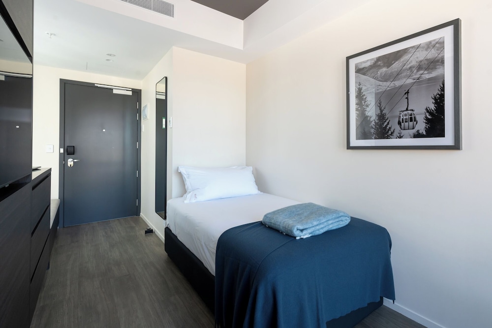 Suite, 1 Bedroom, Mountain View (Daybed) - Photo 2