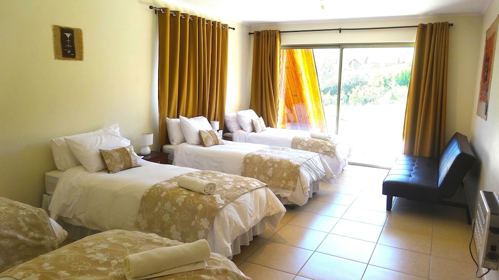 Standard Quadruple Room, 1 Bedroom photo 3