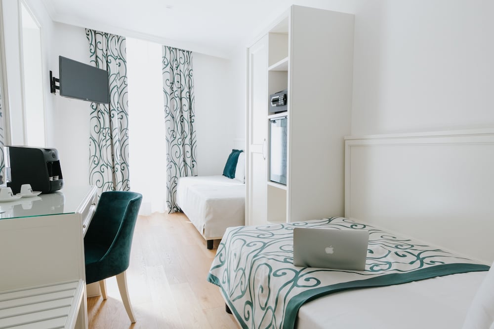 City Twin Room