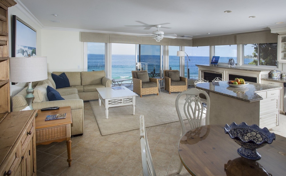 Deluxe Villa, Multiple Beds, Balcony, Ocean View photo 2