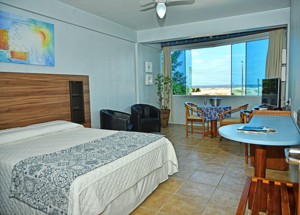 Basic Suite, 1 Queen Bed photo 2