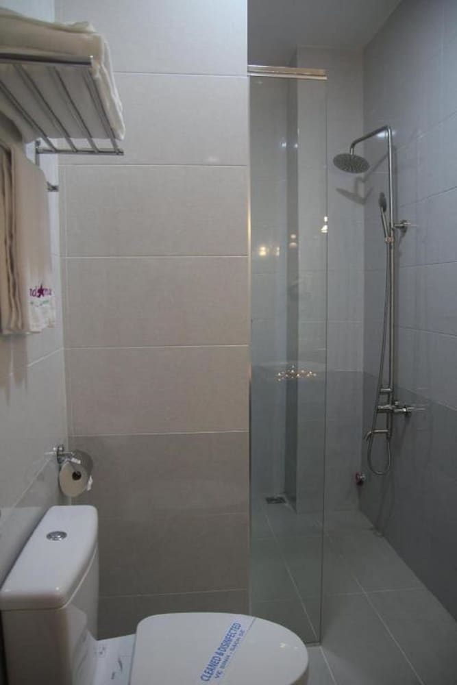 Deluxe Triple Room photo 3