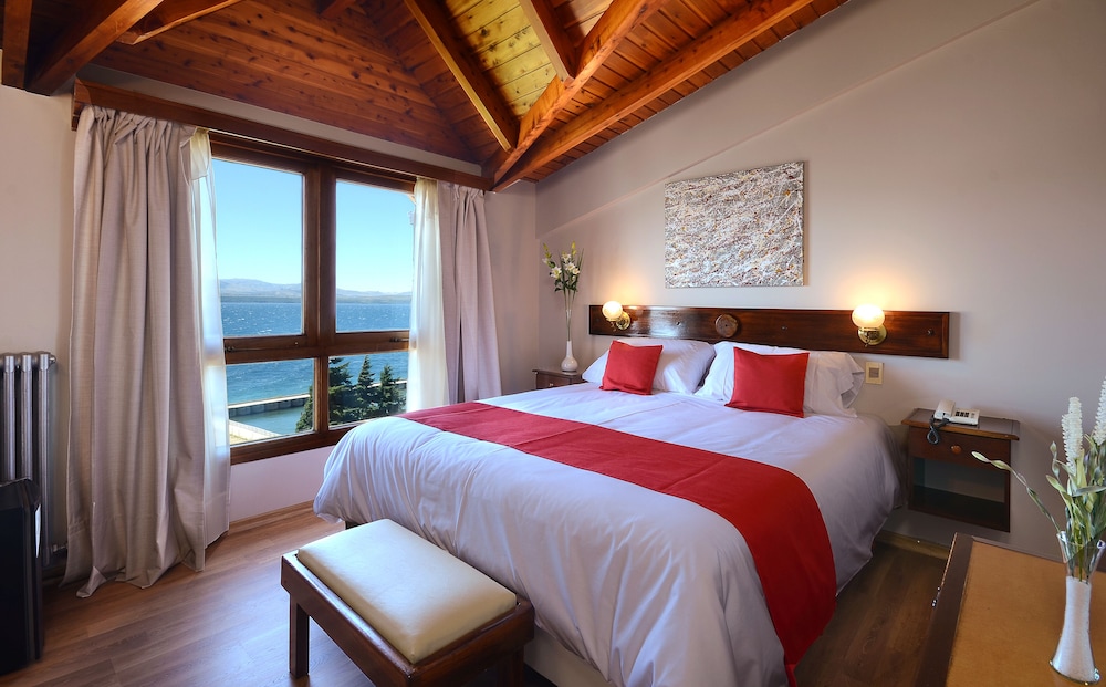 Double Room, 1 Double Bed, Lake View photo 1