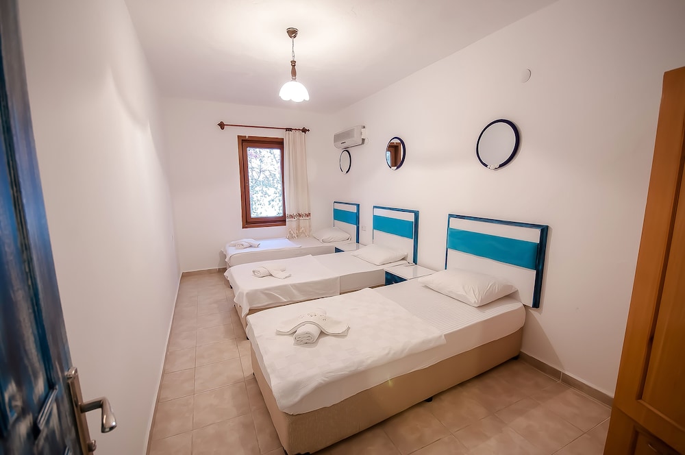 Standard Triple Room photo 1