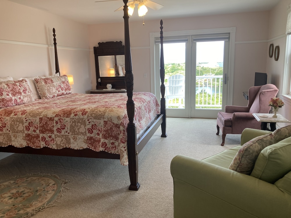 Room 4