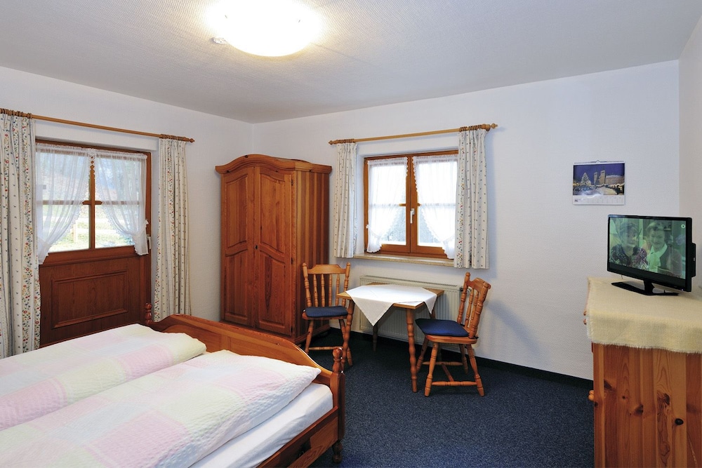 Double Room (4) photo 1