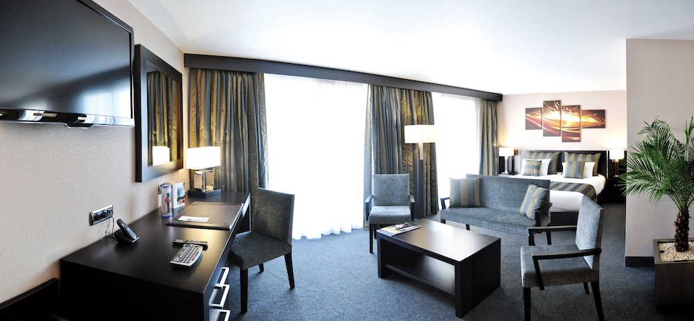 Privilege Suite with balcony - Photo 5