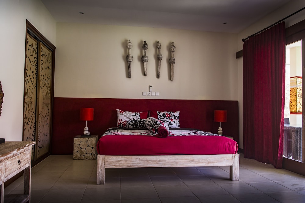 Family Room photo 1