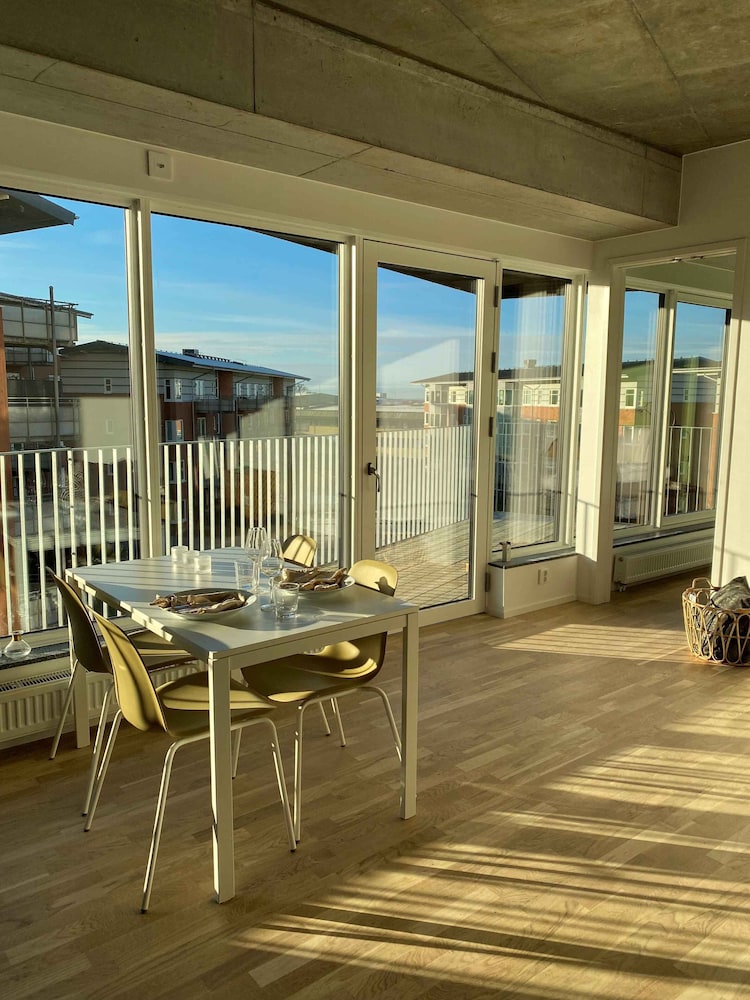 Business Apartment, Balcony photo 1