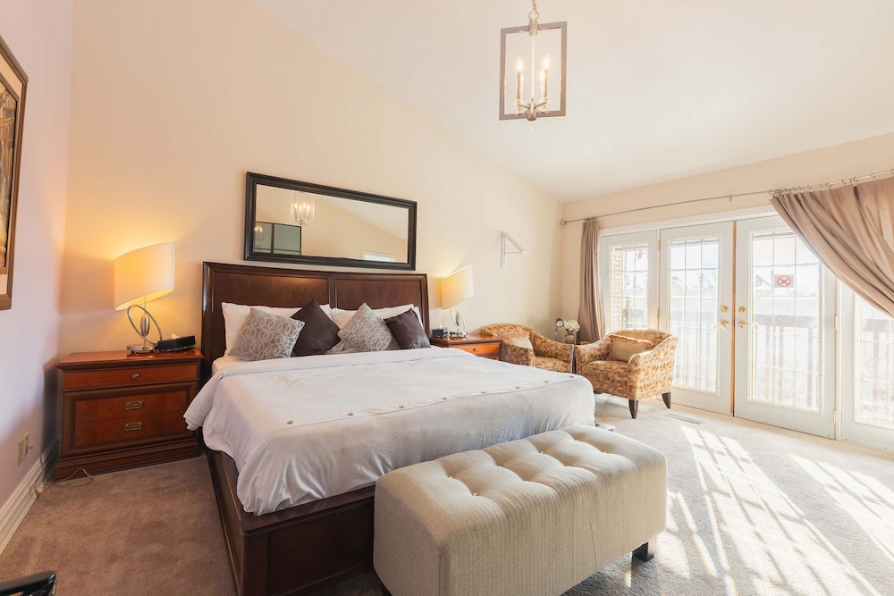 Honeymoon Double Room, Hot Tub (Upper floor Rose Room ) photo 1