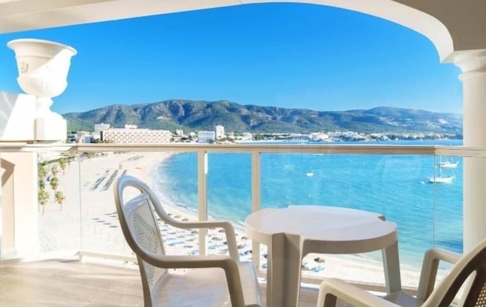 Double Room, Balcony, Sea View (high floor, 2 adults + 1 child) - Photo 7