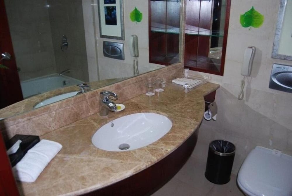 Business Room photo 2