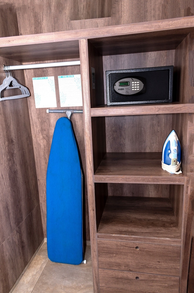 Deluxe Room, Mountain View photo 2