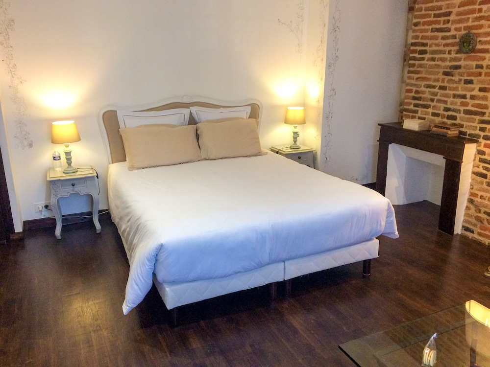 Double Room, 1 Queen Bed