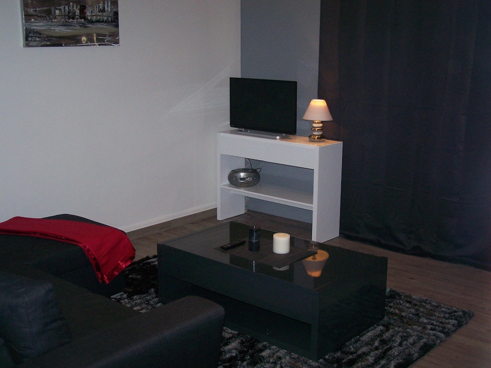 Apartment photo 2
