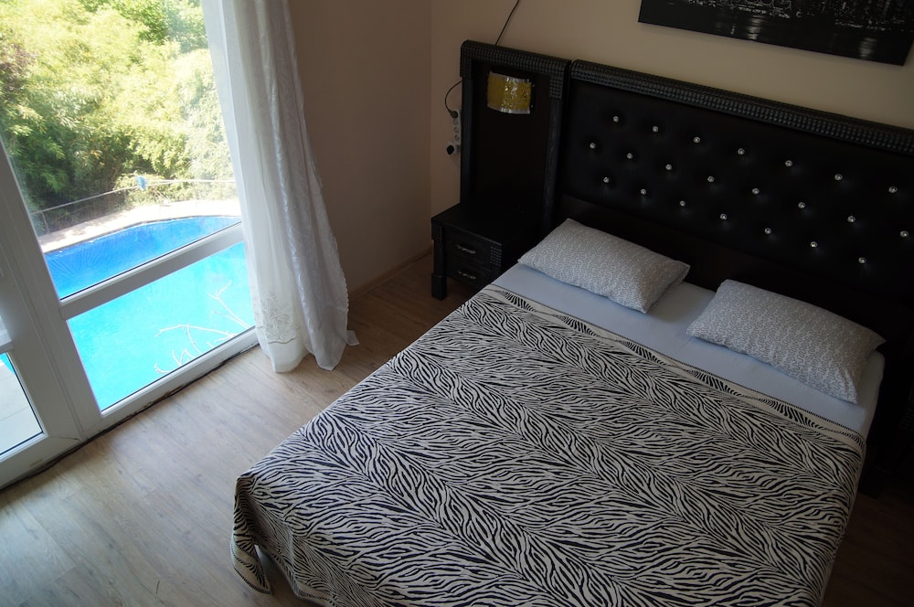 Standard Double Room, Pool View