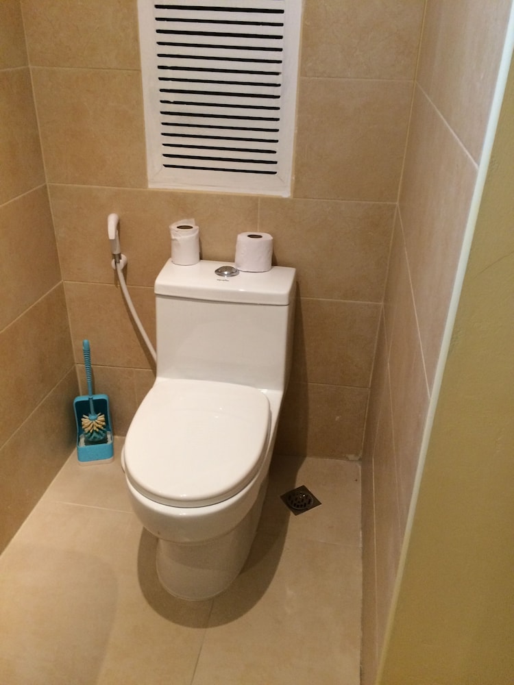 Basic Apartment, 1 Bedroom, Kitchen, Ground Floor photo 2
