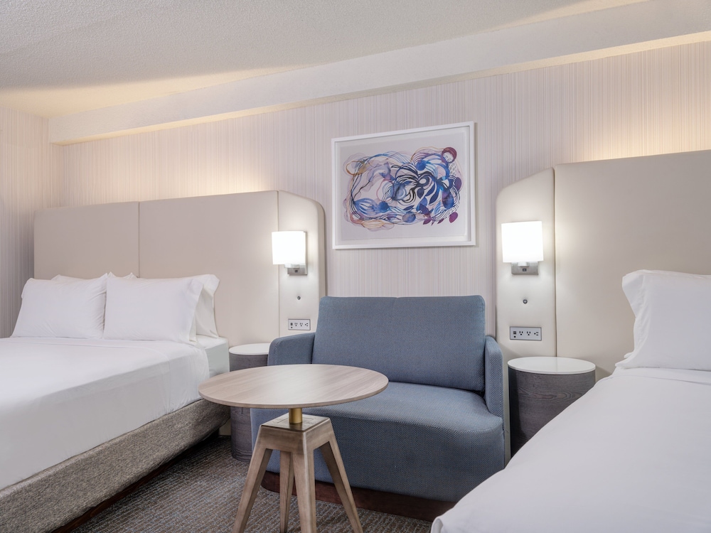 Standard Room, 2 Queen Beds - Photo 4