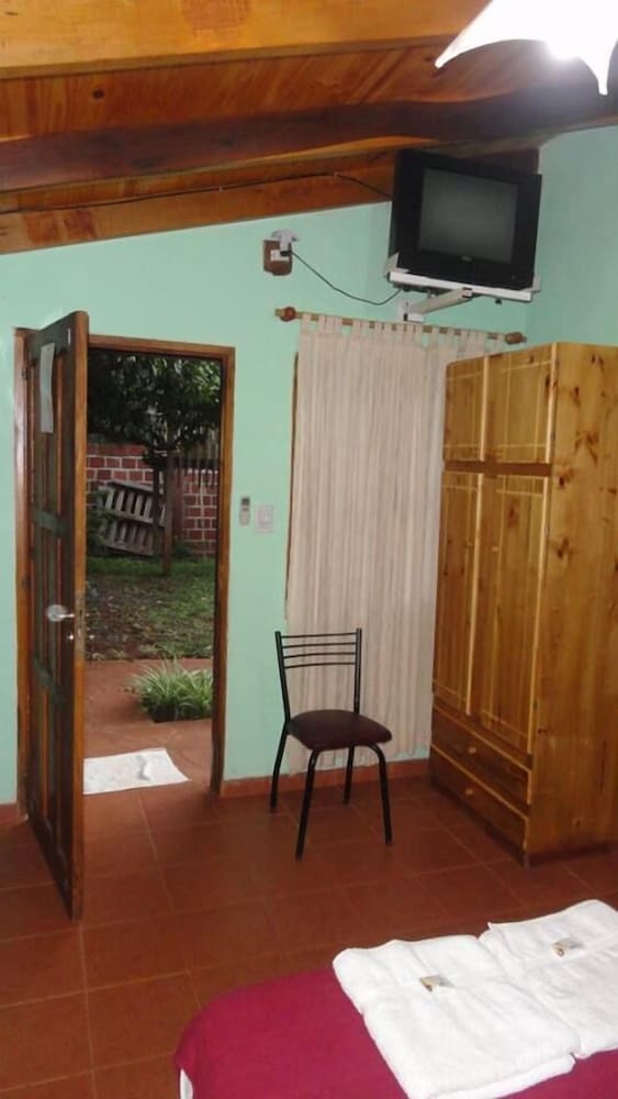 Basic Triple Room, Multiple Beds, Garden View (1 Double And 1 Single Bed) photo 2