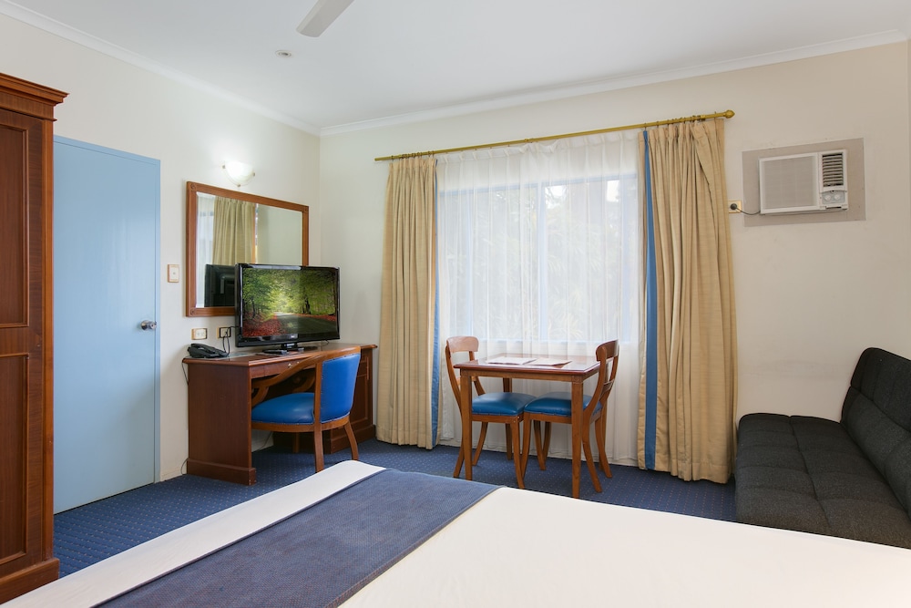 Budget Double Room with Kitchenette photo 2
