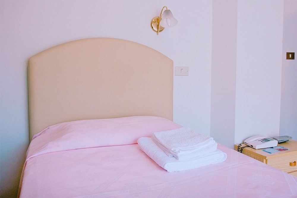 Single Room, Balcony, Courtyard View