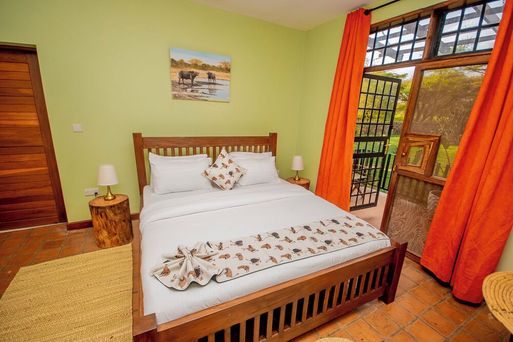Standard Double Room, Garden View