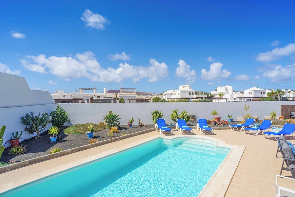Villa (5 Habitaciones)