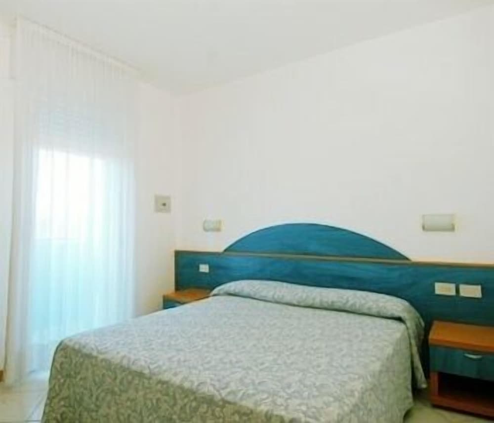 Triple Room - Photo 1