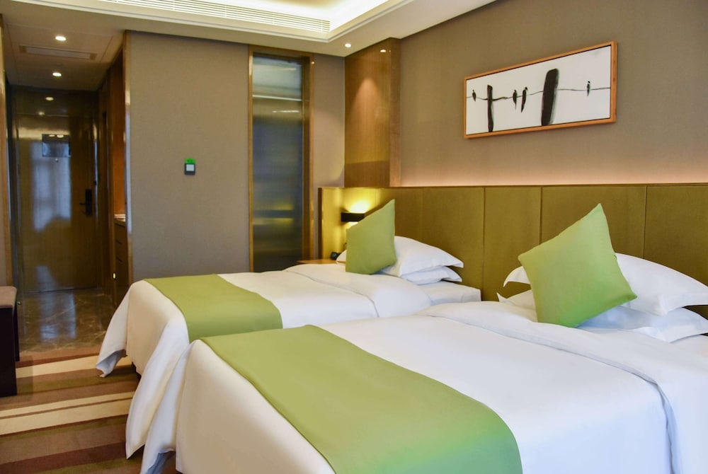 Superior Room, 2 Double Beds, Smoking photo 2
