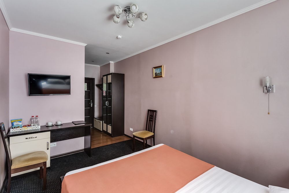 Standard Double Room photo 2