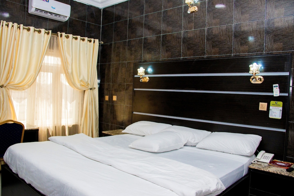 Standard Room photo 1