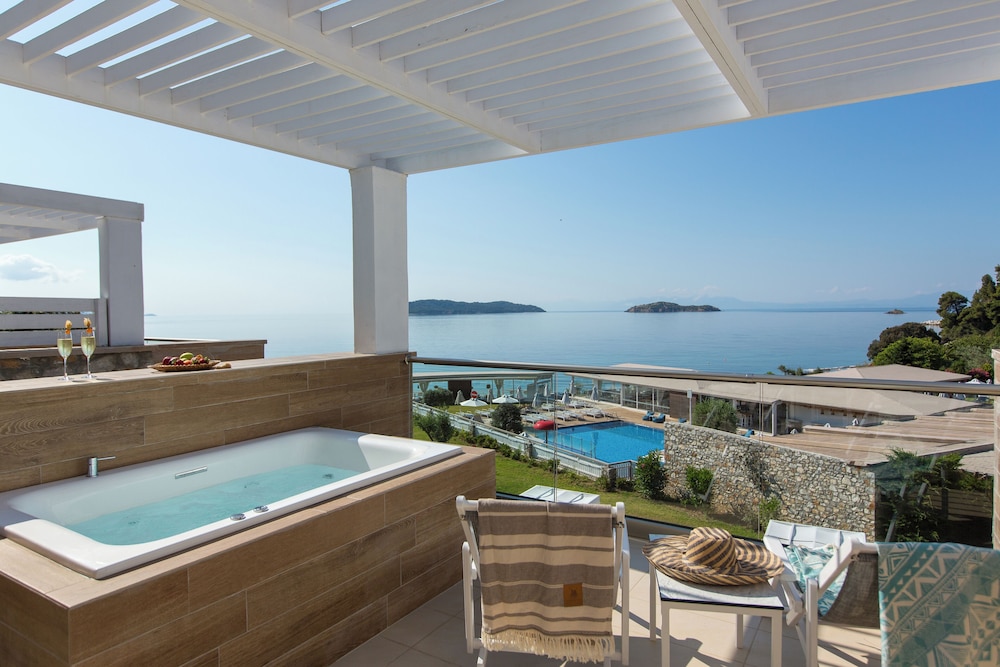 Junior Suite, Whirlpool