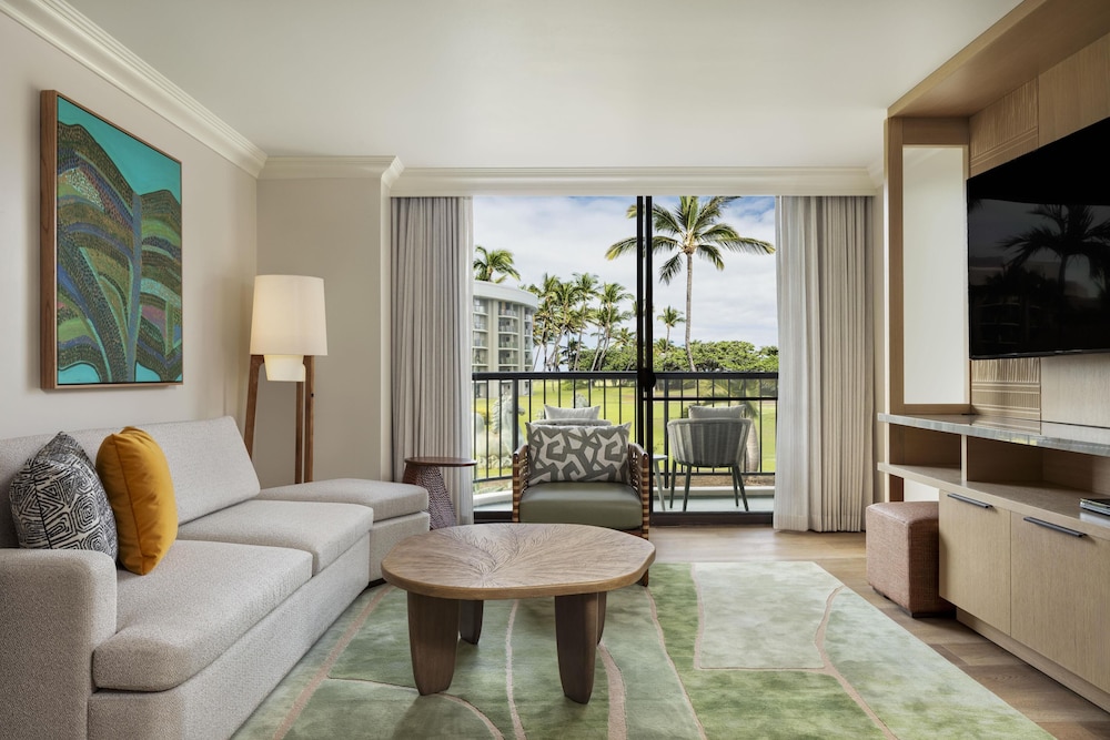 Grand Suite, 1 Bedroom, Resort View (Palace Grand, Newly Renovated) thumbnail 5