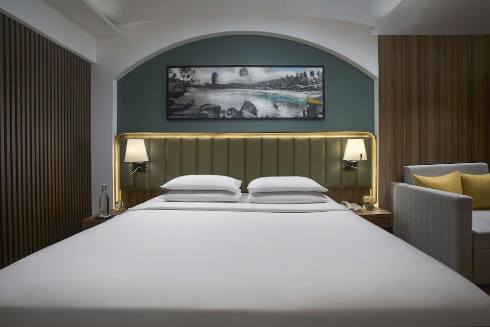 Deluxe Room - Photo 3