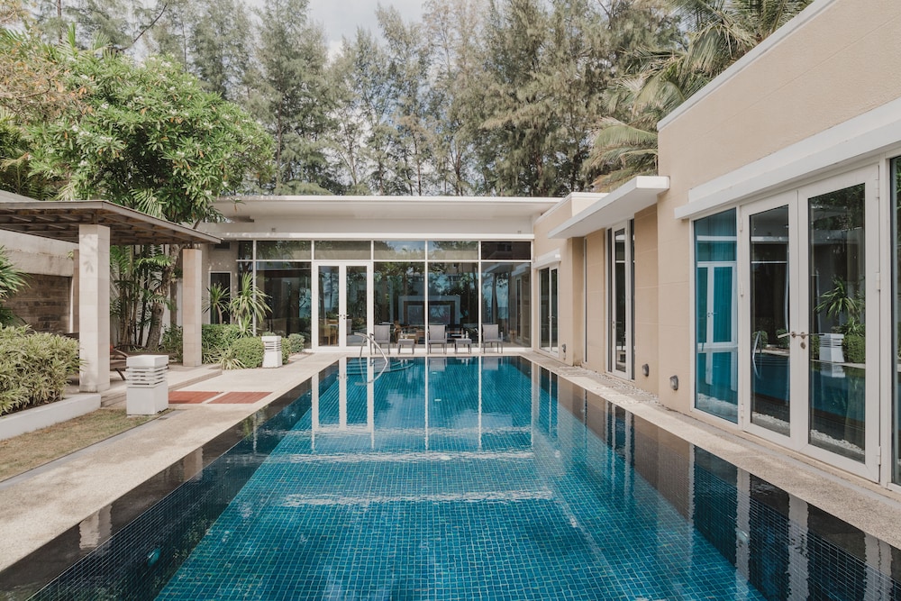 4 Bedroom Pool Villa with Kitchen photo 3