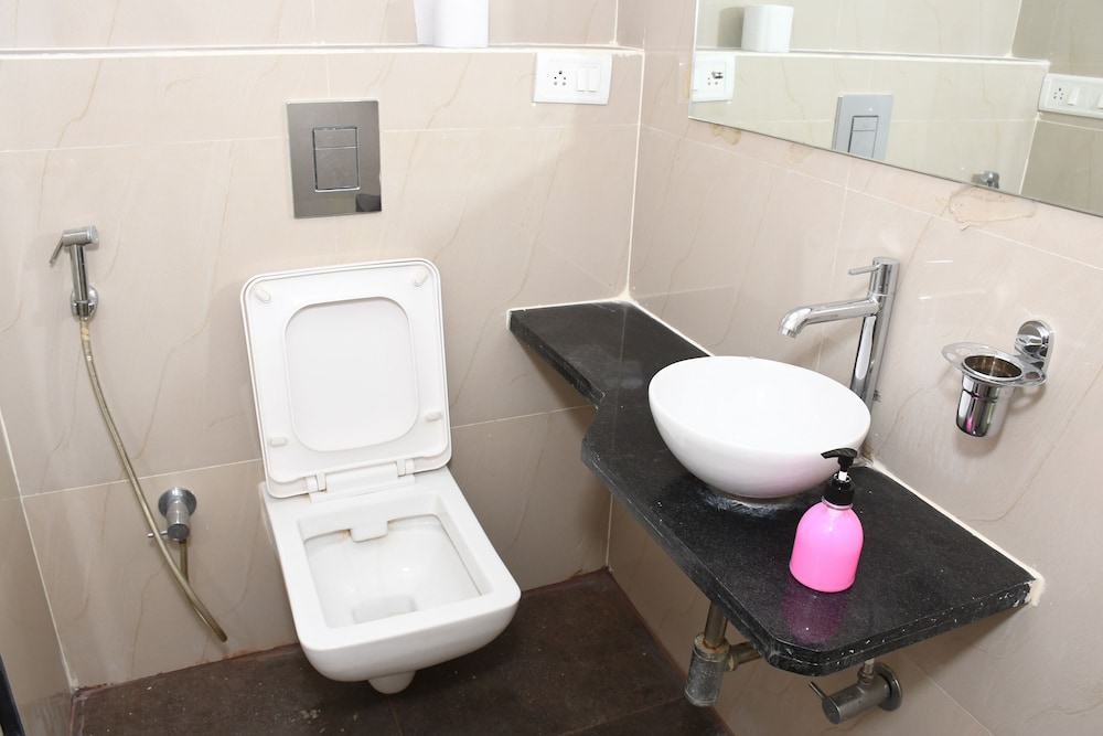 Standard Room - Photo 16