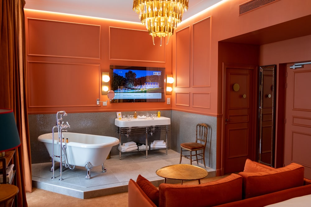 Deluxe Room, 1 Double Bed (Grounds view) - Photo 14
