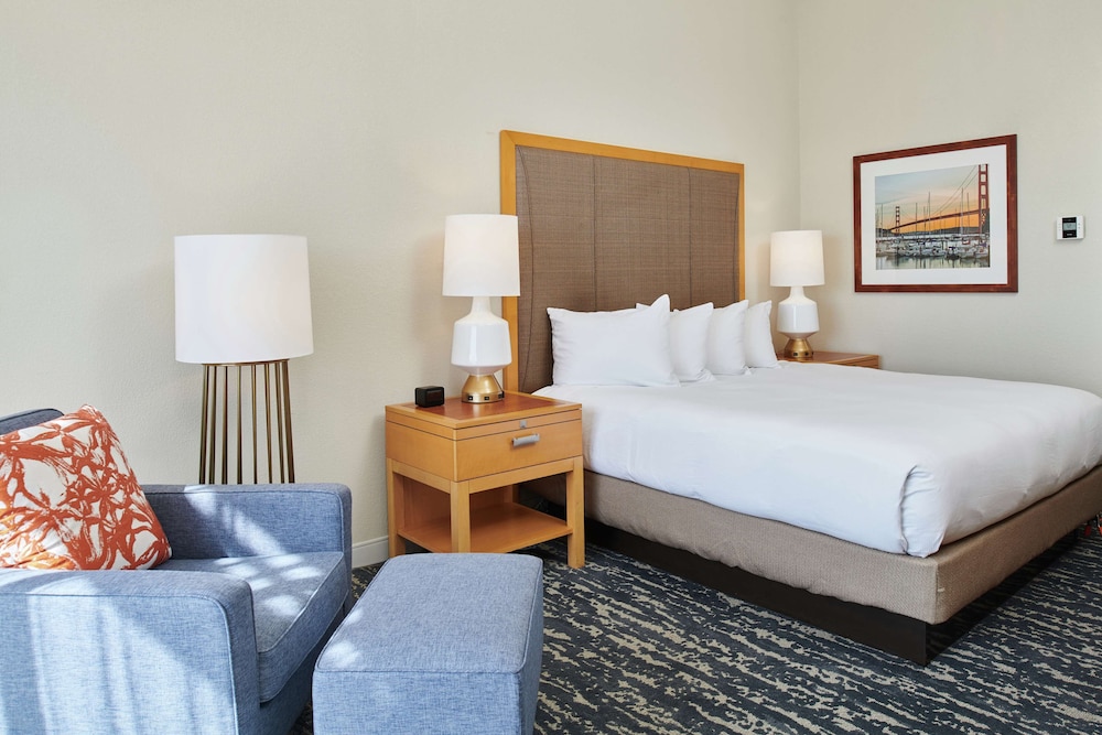 Room, 1 Double Bed, Accessible, Courtyard View - Photo 1