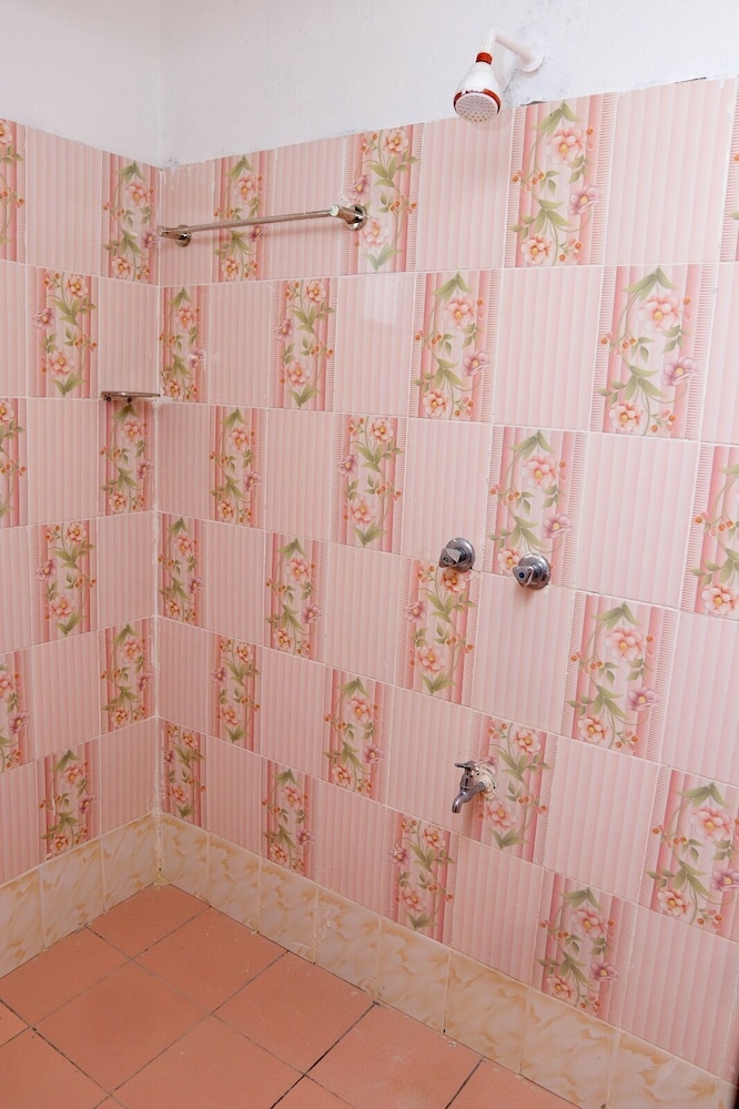 Double Room - Photo 10