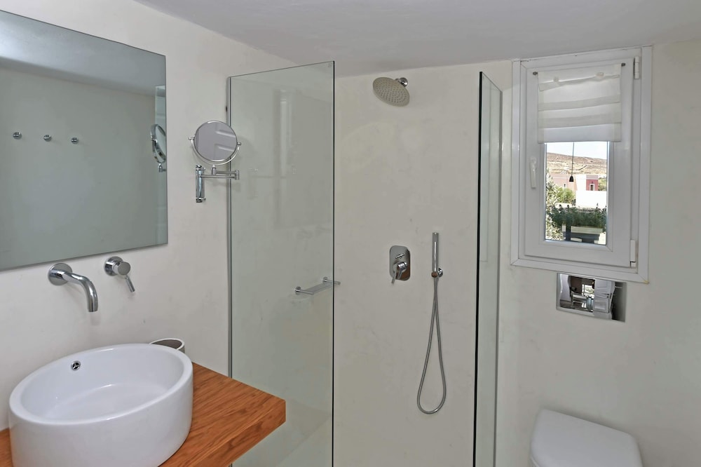 Villa (2) photo 3