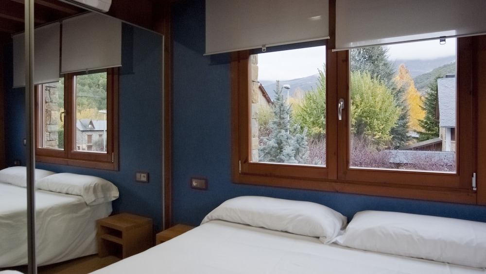 Standard Double Room (External Bathroom) photo 2