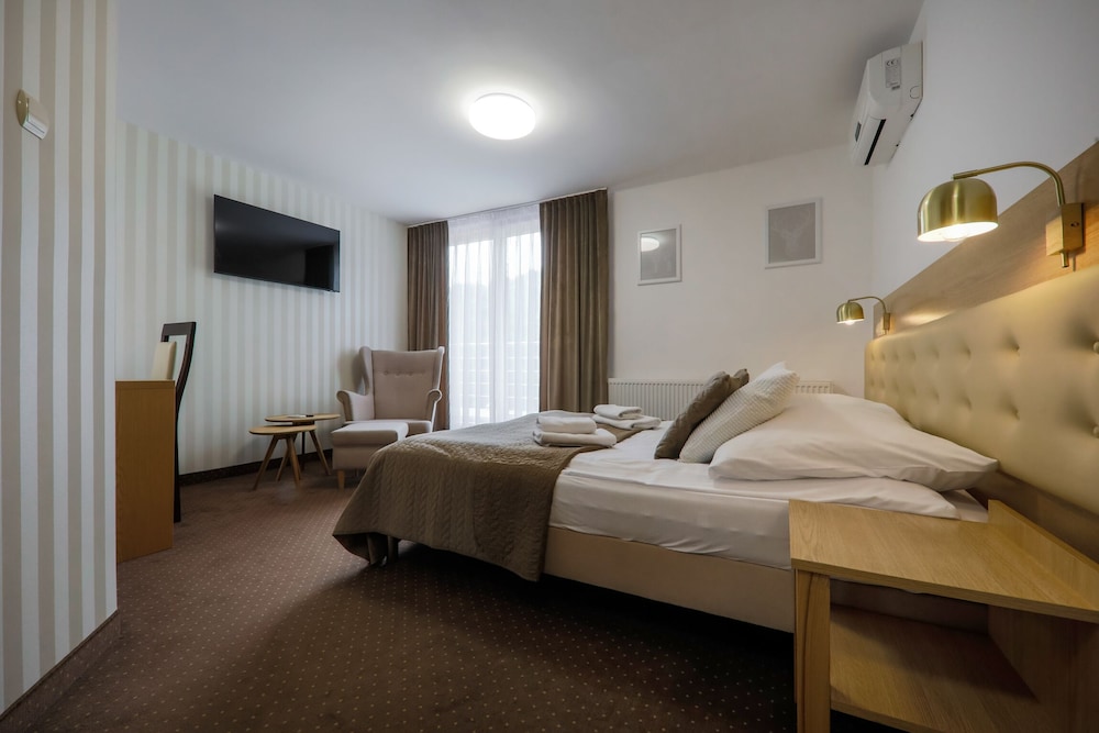 Exclusive Double or Twin Room photo 3