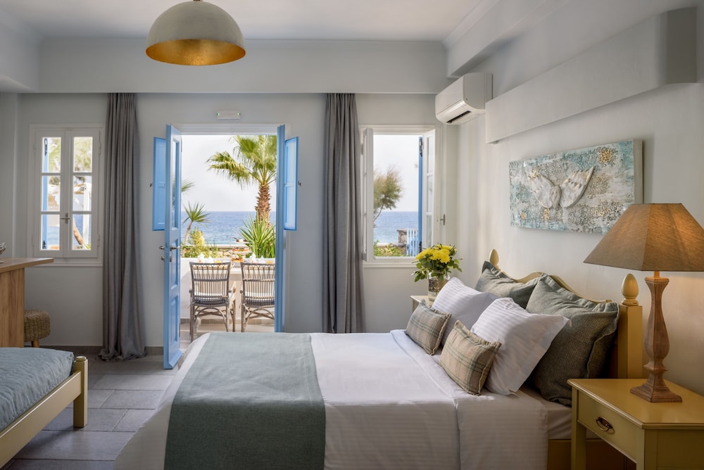 Triple Room, Beachfront (Triple)